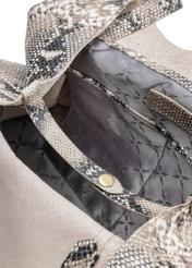 Women's leather shopper bag TORES-1164-86(Z25), close-up of the product clasp, view on a white background.