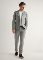 Men's beige suit jacket MARMT-0013-1B(W26), front view of the product on the model. Full body visible.