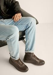 Dark brown men's ankle boots (BUTYM-0562-1I(Z26)), front view on a model's feet, against a light background.