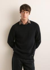 Men's black cotton sweater SWEMT-0208-99(Z26); front view of the product on a model. Half-body shot.