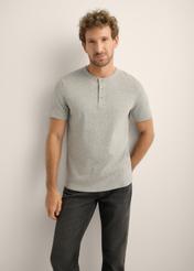Men's gray ribbed t-shirt TSHMT-0159-9B(Z26), front view of the product on the model. Half of the silhouette visible.