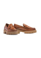 Leather loafers on the platform in camel color BUTYD-1069-24(W25)-01