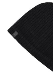 Black men's cap CZAMT-0020A-99(Z26), close-up of the product detail on a white background.