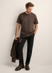 Men's brown cotton T-shirt with print TSHMT-0152-1I(Z26), front view of the product on the model. Full body visible.
