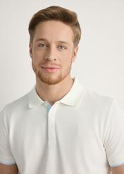 Cream cotton polo shirt POLMT-0045B-0B(W26), close-up of the product on the model's silhouette.