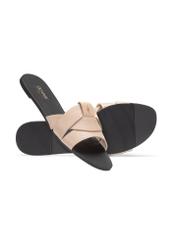 Beige women's flip-flops with braid BUTYD-0903C-1B(W26), diagonal product view on a white background.