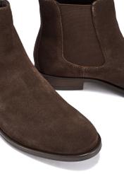 Brown suede men's Chelsea boots BUTYM-0463-1I(Z26), close-up of the product detail on a white background.