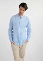 Blue linen men's shirt KOSMT-0337-60(W25) - front view of the product on a model on a white background. Half of the silhouette visible.