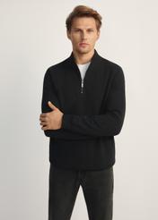 Men's black hooded sweatshirt BLZMT-0067-99(Z25), front view of the product on the model. Half of the silhouette visible.