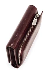 Small burgundy women's wallet PORES-0967-49(Z25), close-up of the product detail, view on a white background.