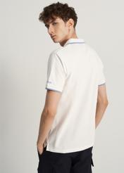 White polo shirt with patch POLMT-0064-11(W23)-01