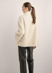 Cream short women's fur coat FUTDP-0084-0B(Z26) - back view of the product, on a model, against a light background. The entire silhouette is visible.