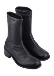 Black leather women's ankle boots BUTYD-1360-99(Z26), diagonal product view on a white background.
