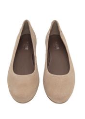 Women's suede ballet flats in cool beige color BUTYD-1286-1K(Z26), front view of the product on a light background.