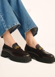 Burgundy women's leather moccasins BUTYD-1190-4E(Z26), side view of the product on the model's feet.