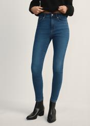 Blue women's jeans JEADT-0010A-61(Z25), product view from the front on the model, half of the silhouette visible.