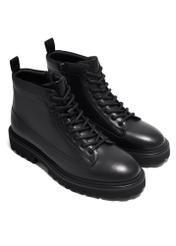 Black men's leather ankle boots BUTYM-0555-99(Z26), diagonal product view on a white background.