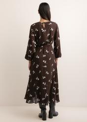 Brown floral midi dress SUKDT-0291-1P(Z26), back view of the product on the model. The entire silhouette is visible.