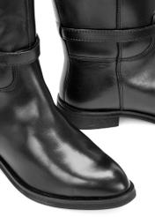 Black leather women's boots BUTYD-1204-99(Z25), close-up of the product on a white background.