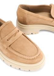 Beige leather platform loafers BUTYD-1069-1B(W26) - close-up detail, on white background.