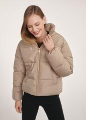 Short beige women's jacket KURDT-0601-24(Z25), front view of the product on the model. Half of the silhouette visible.