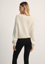 Cream women's V-neck sweater SWEDT-0162-12(Z25), product view from the back on the model, half of the silhouette visible.