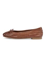 Brown women's braided ballet flats BUTYD-1249-1H(W26), side product view on white background.