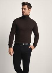 Men's turtleneck sweater in chocolate color SWEMT-0095B-90(Z25), product view from the front on the model, half of the silhouette visible.