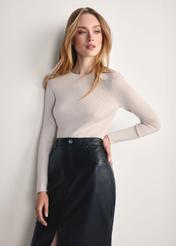 Light Beige Women's Longsleeve LSLDT-0028-80(Z 25), front view of the product on the model. Half of the silhouette visible.