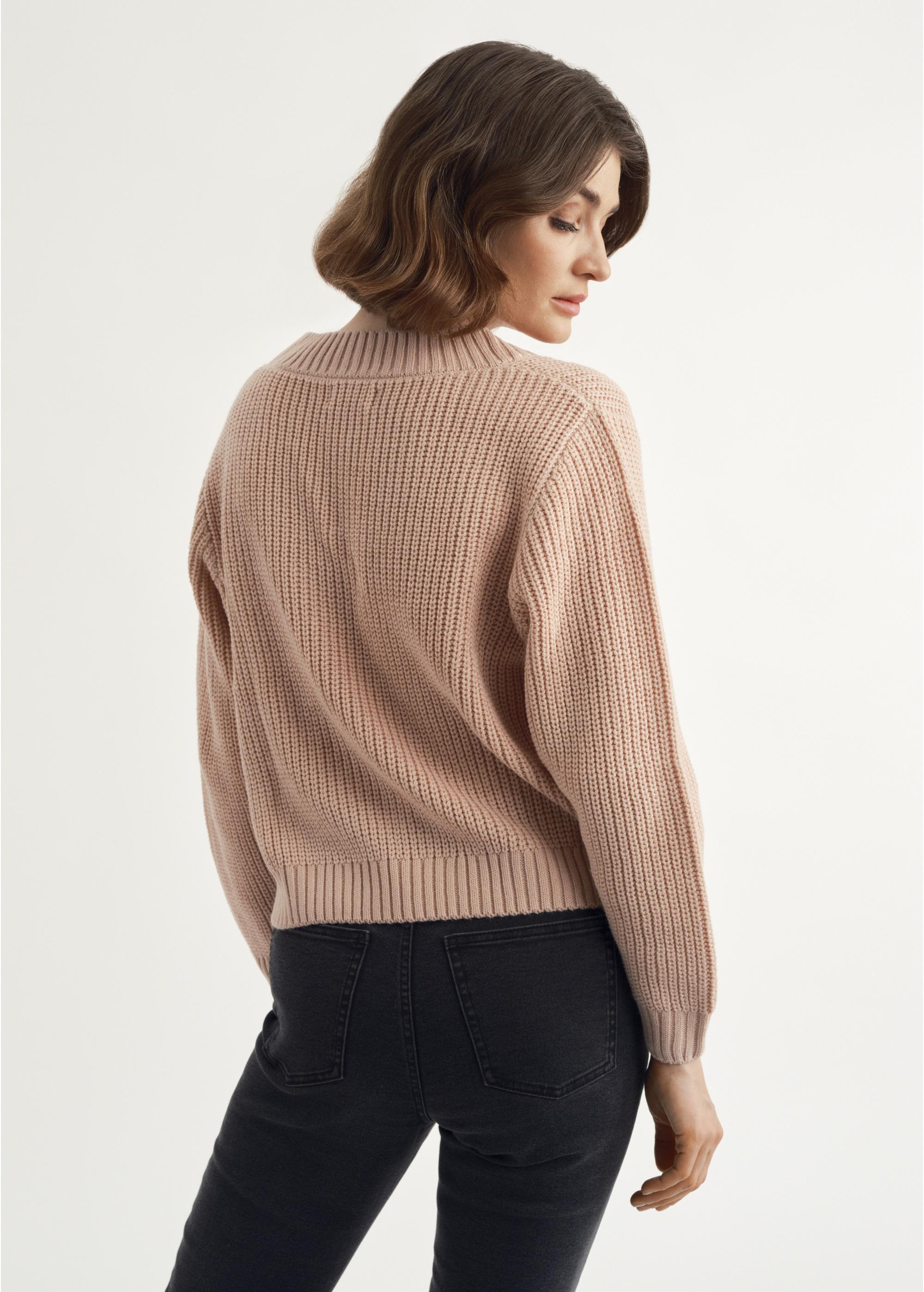 Light pink women's V neck sweater SWEDT-0162-33(Z23)-03