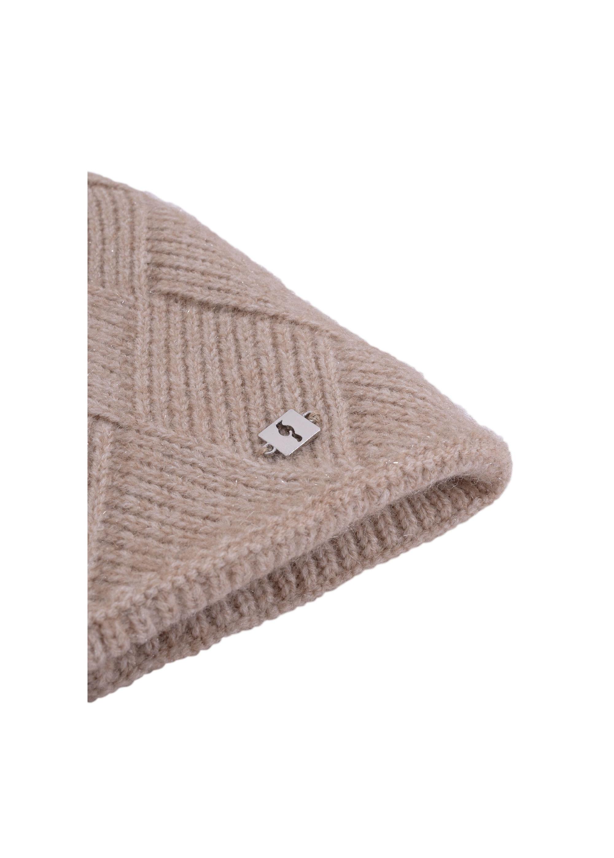 Beige women's winter hat CZADT-0193-81(Z24)-03