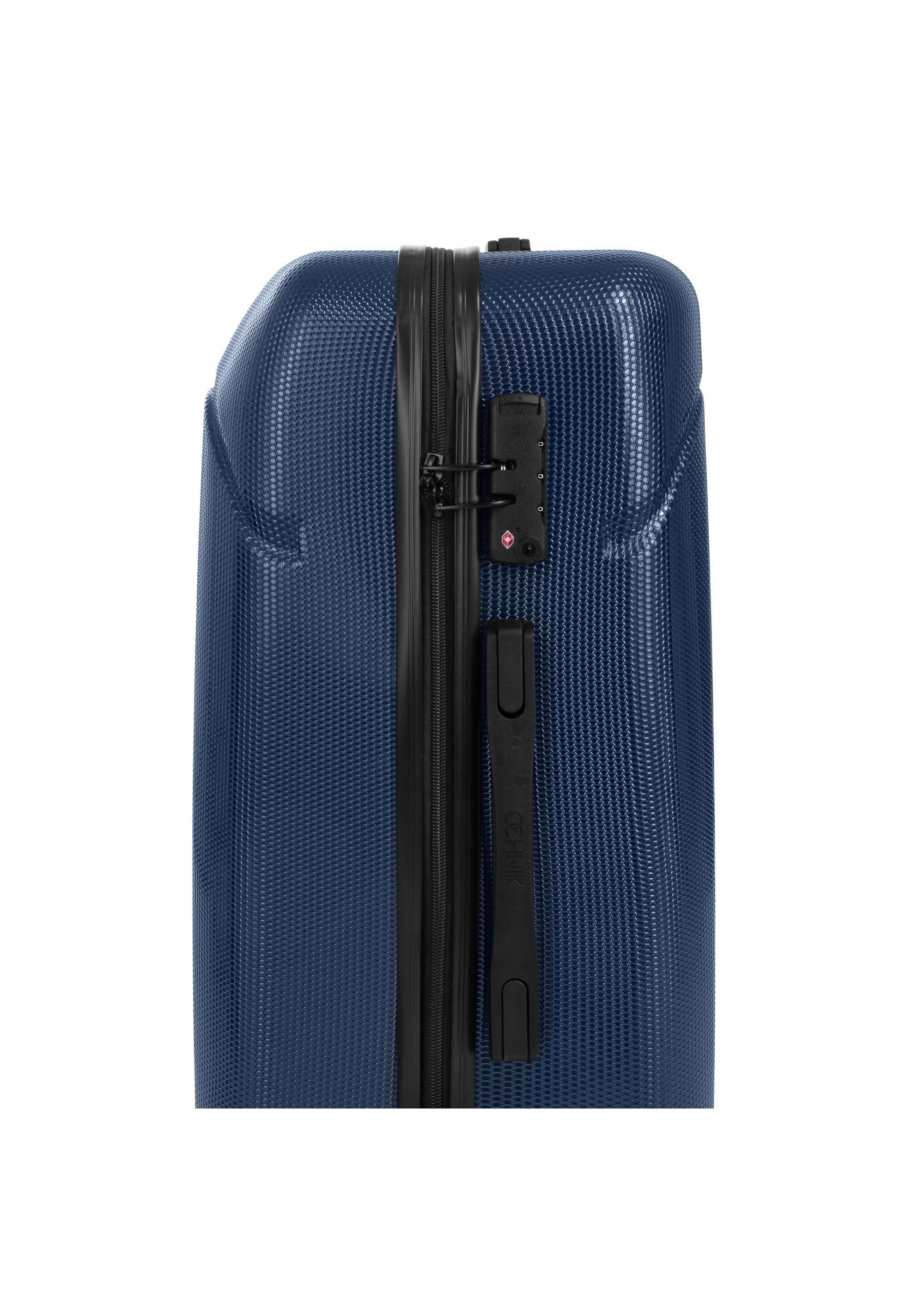 Medium suitcase on wheels WALPC-0014-69-24(W24)-06