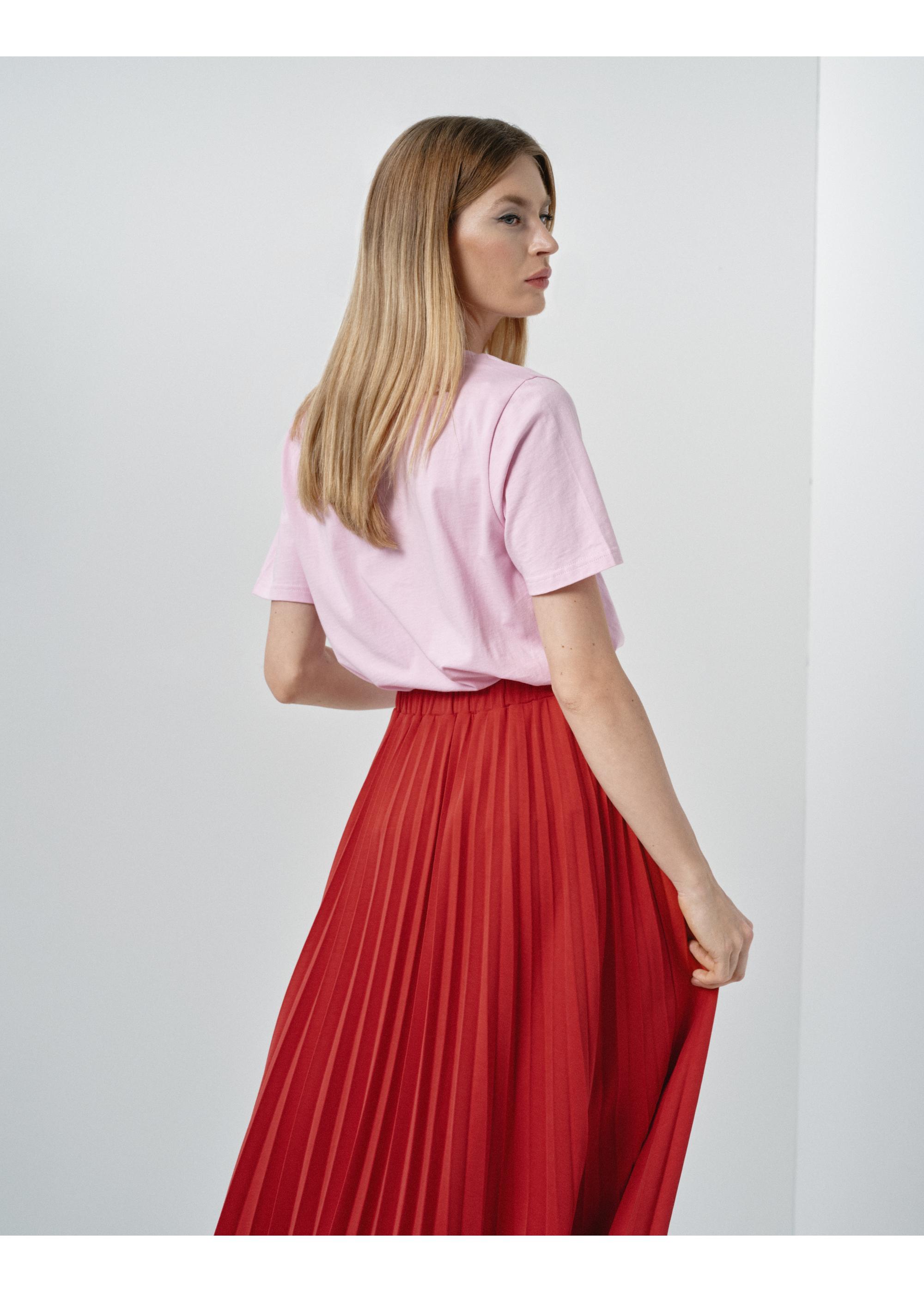 Long red pleated skirt SPCDT-0089-42(W24)-02