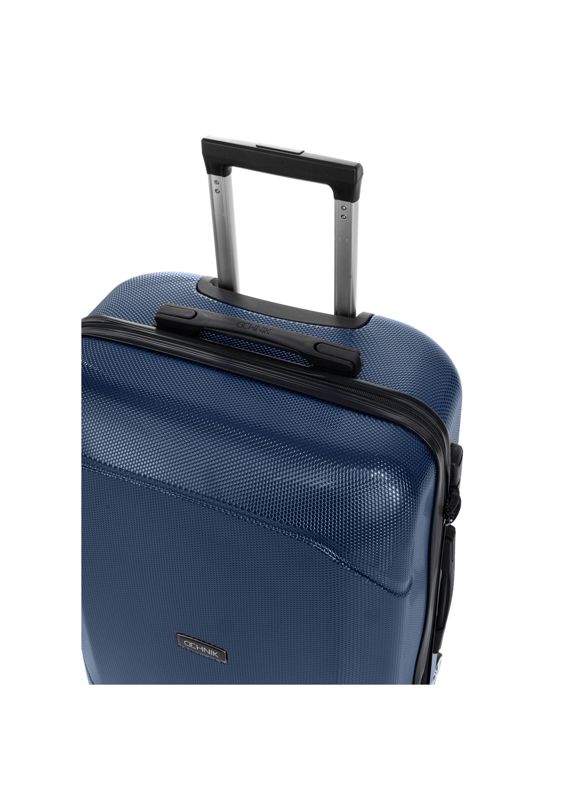 Medium suitcase on wheels WALPC-0014-69-24(W24)-05