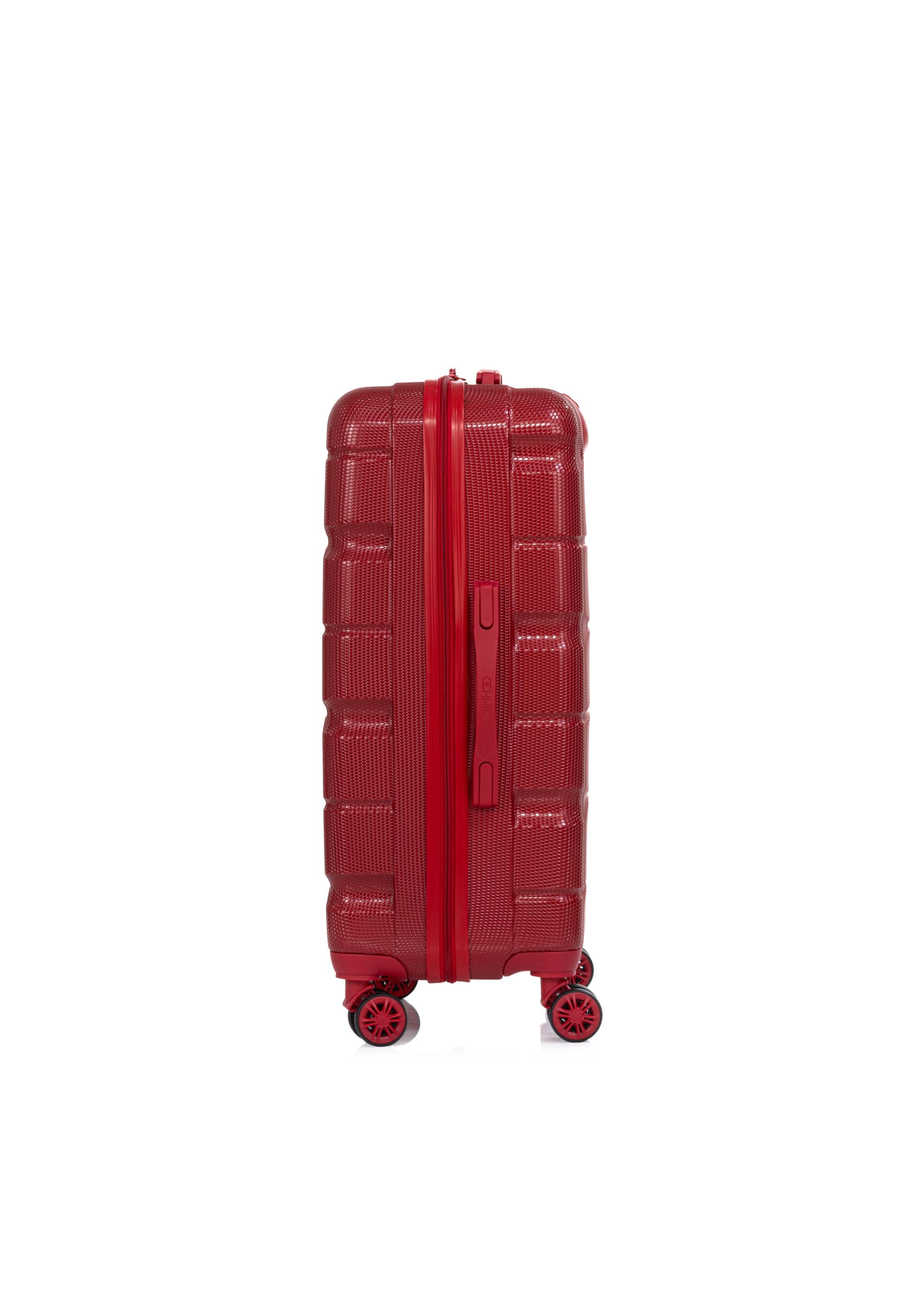 Medium suitcase on wheels WALPC-0013-42-24(W24)-02