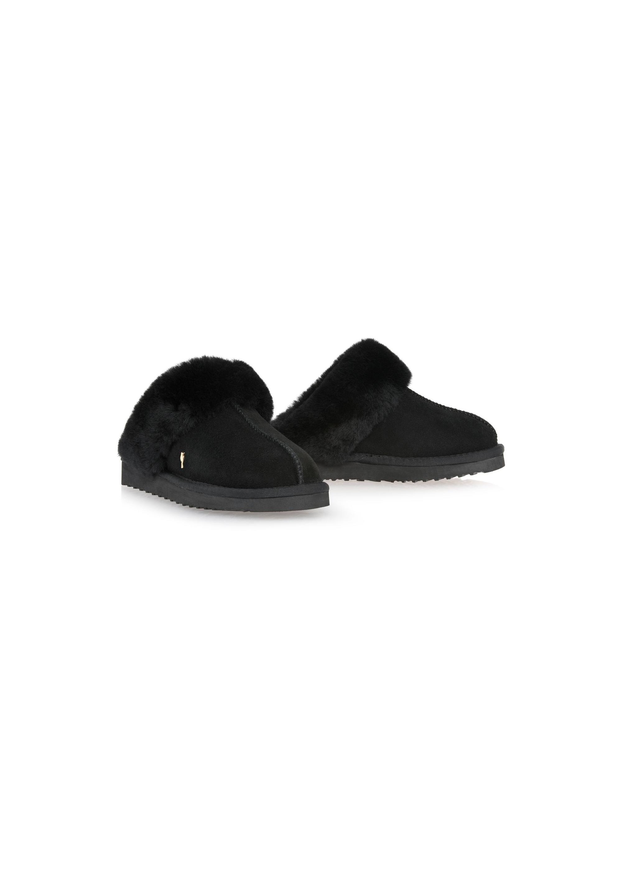 Black slip-on snow boot style slippers BUTYD-1137-99(Z24)-05