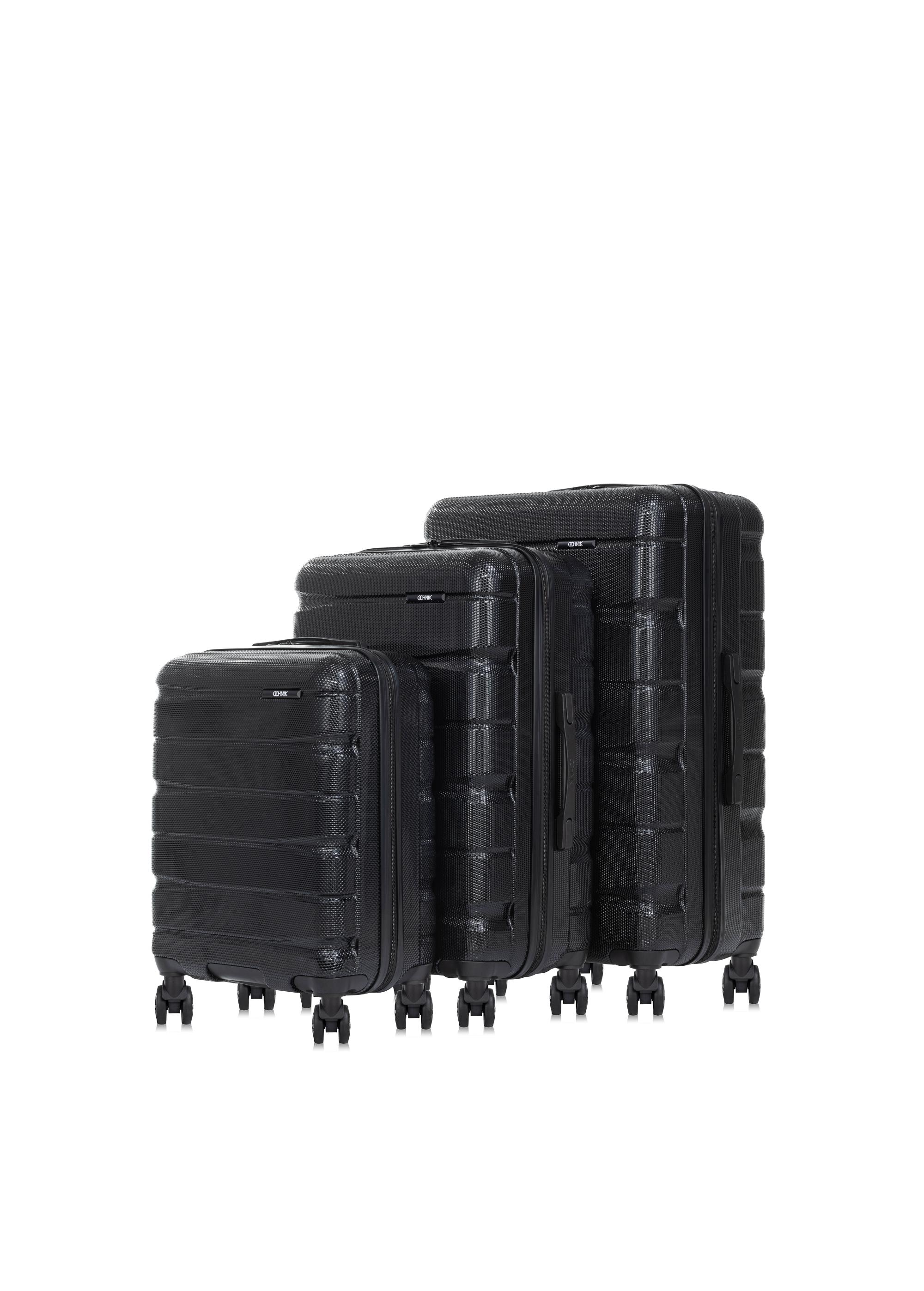 Set of suitcases on wheels 19'/24'/28' WALPC-0013-99(W24)-01