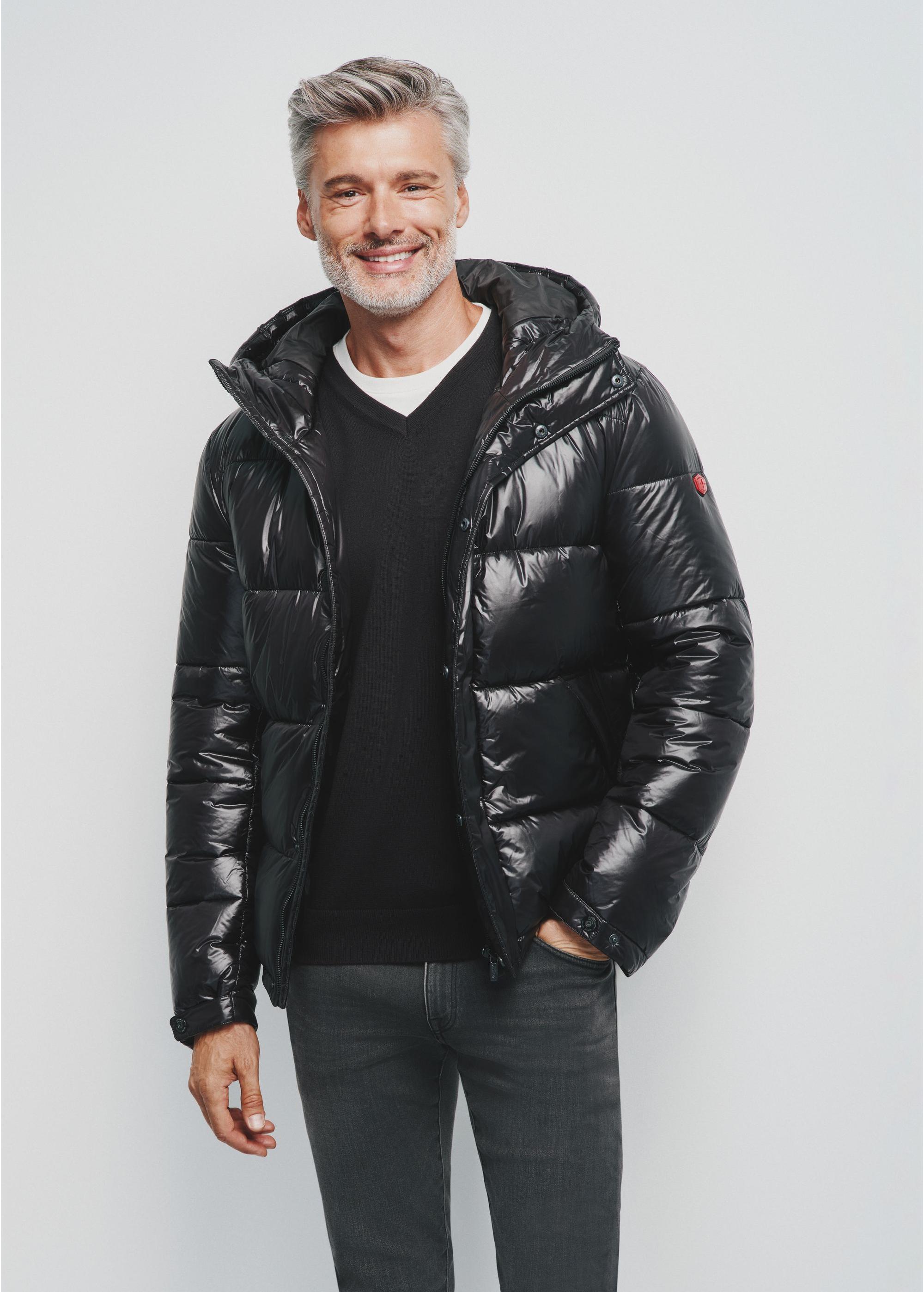 Black men's quilted jacket with hood KURMT-0340-99(Z24)-02