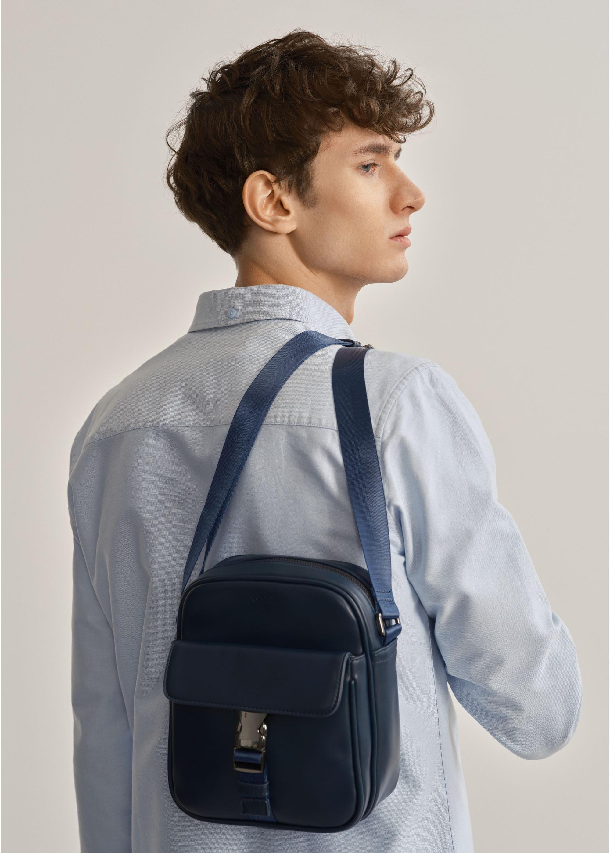 Navy blue men's bag with pocket TORMN-0292-69(W23)-08