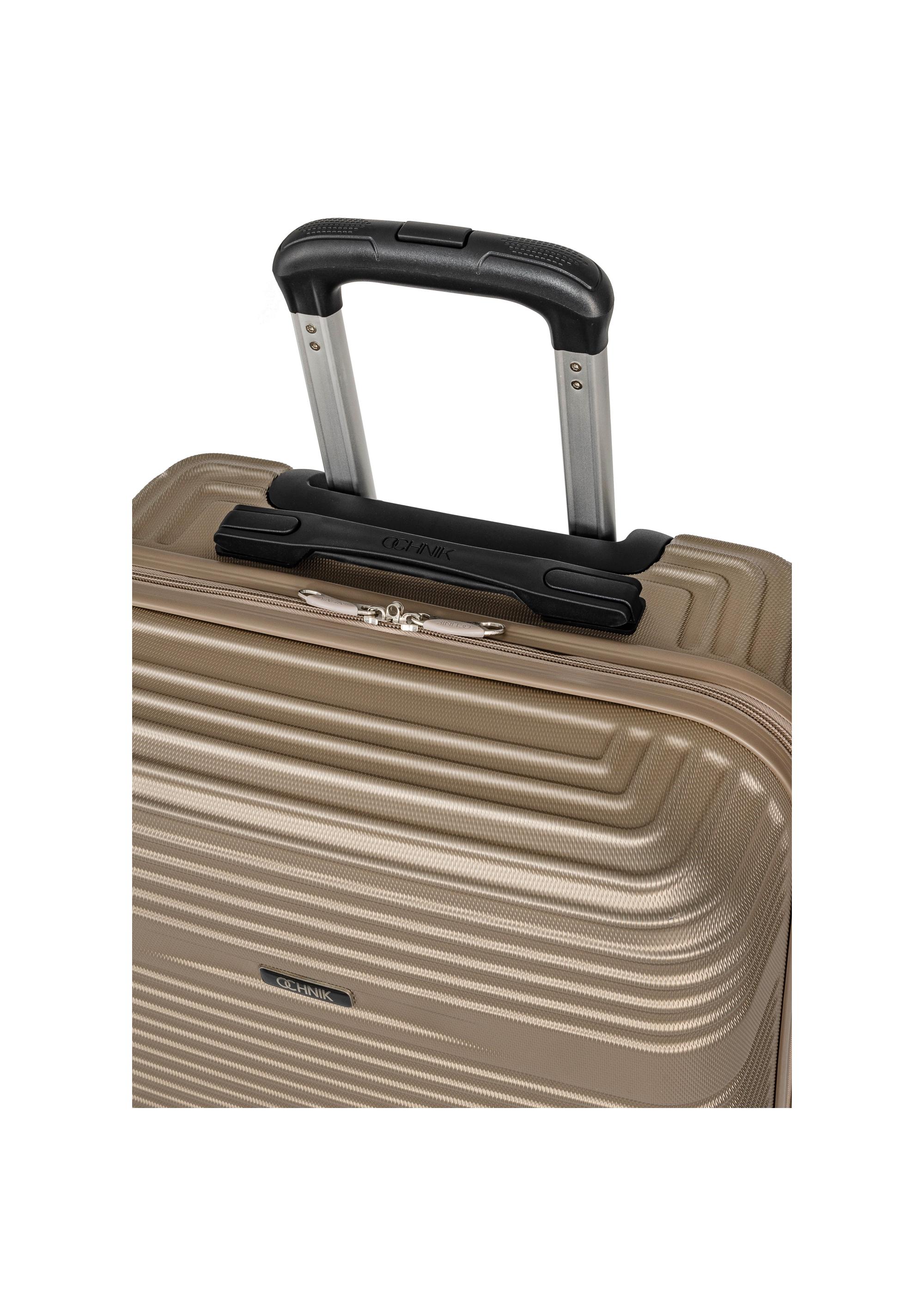 Medium suitcase on wheels WALAB-0040-80-24(W24)-06