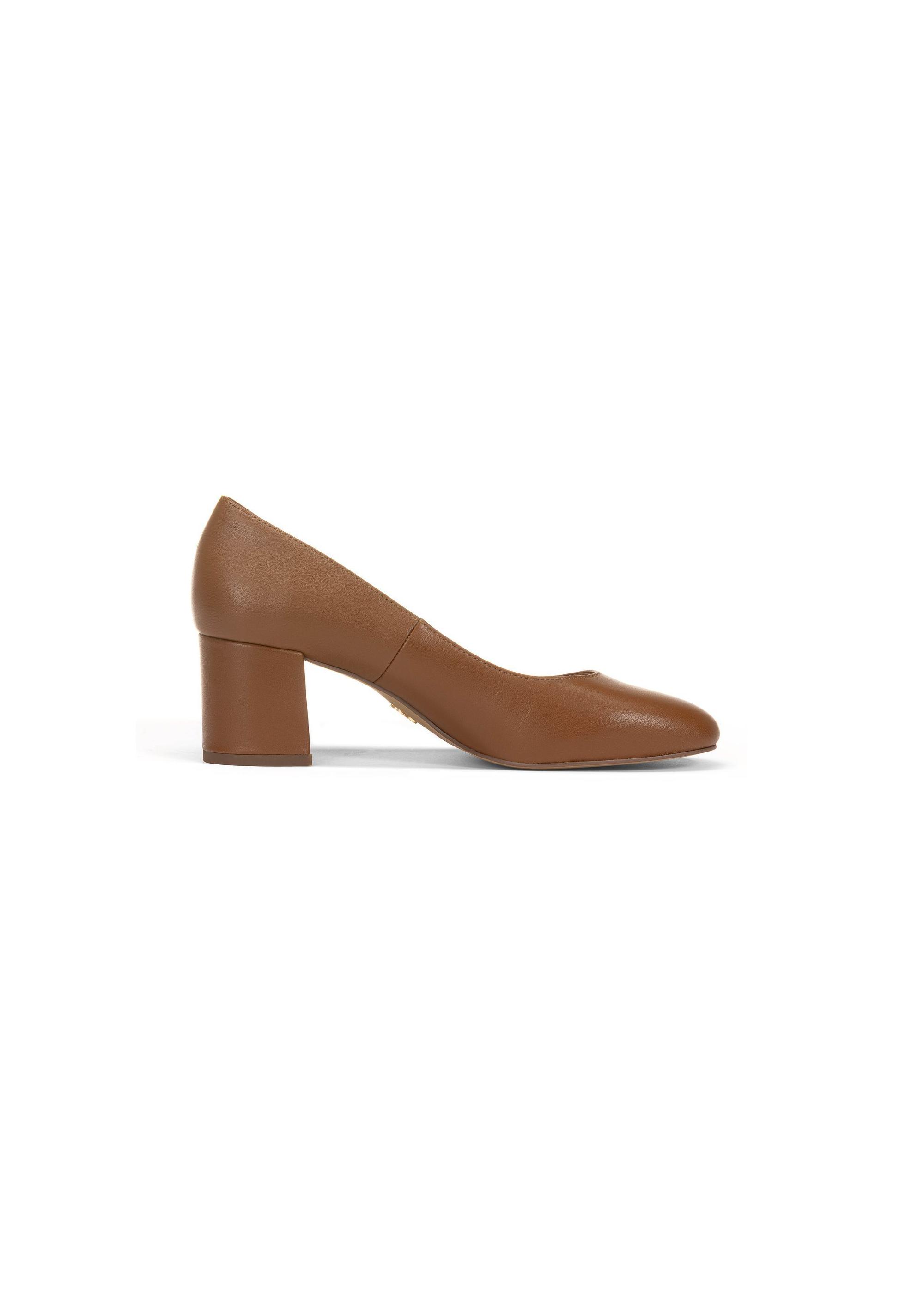 Brown leather pumps with block heel BUTYD-1170-88(W25)-01