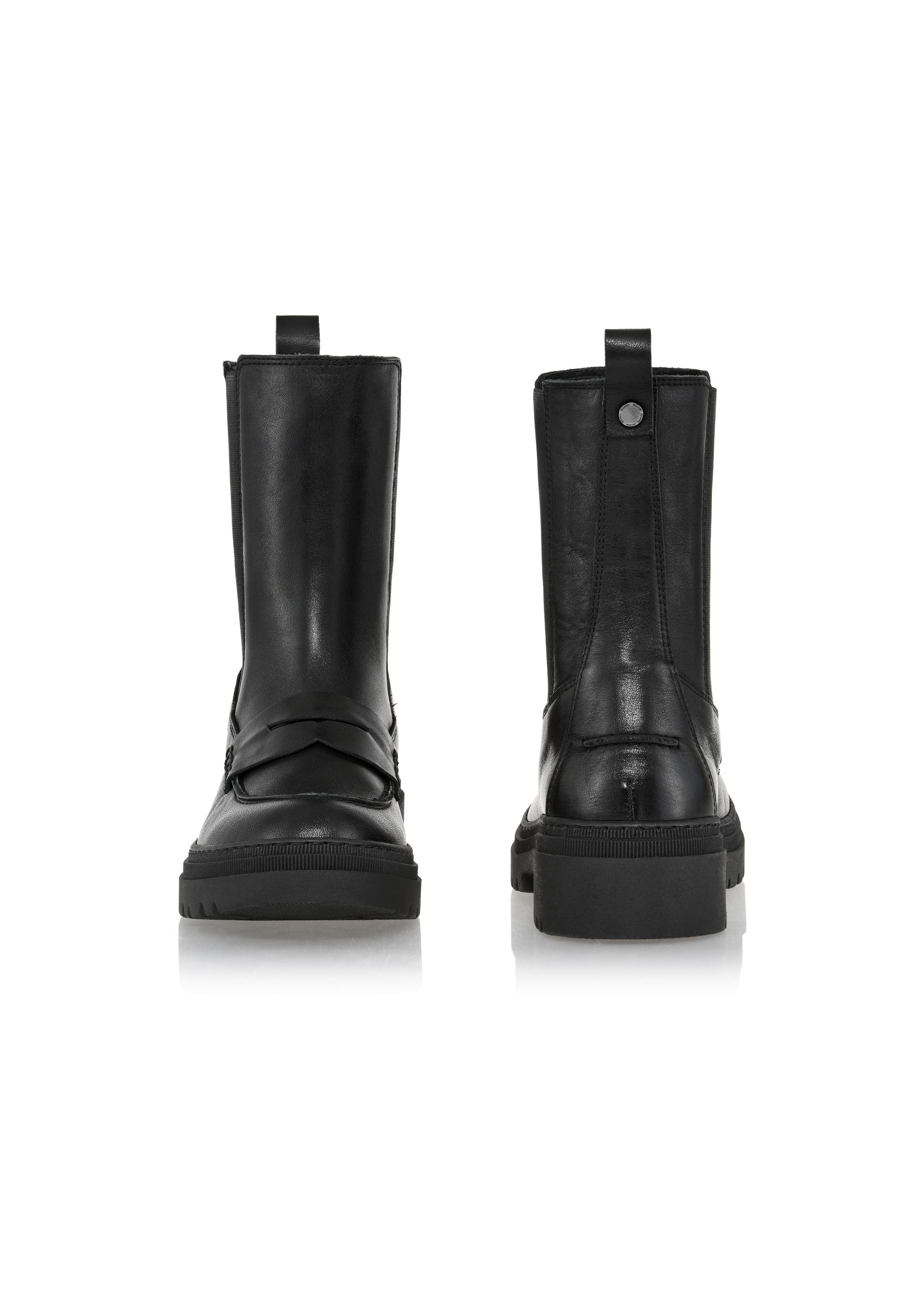 Black leather women's boots with strap BUTYD-1039-99(Z23)-03