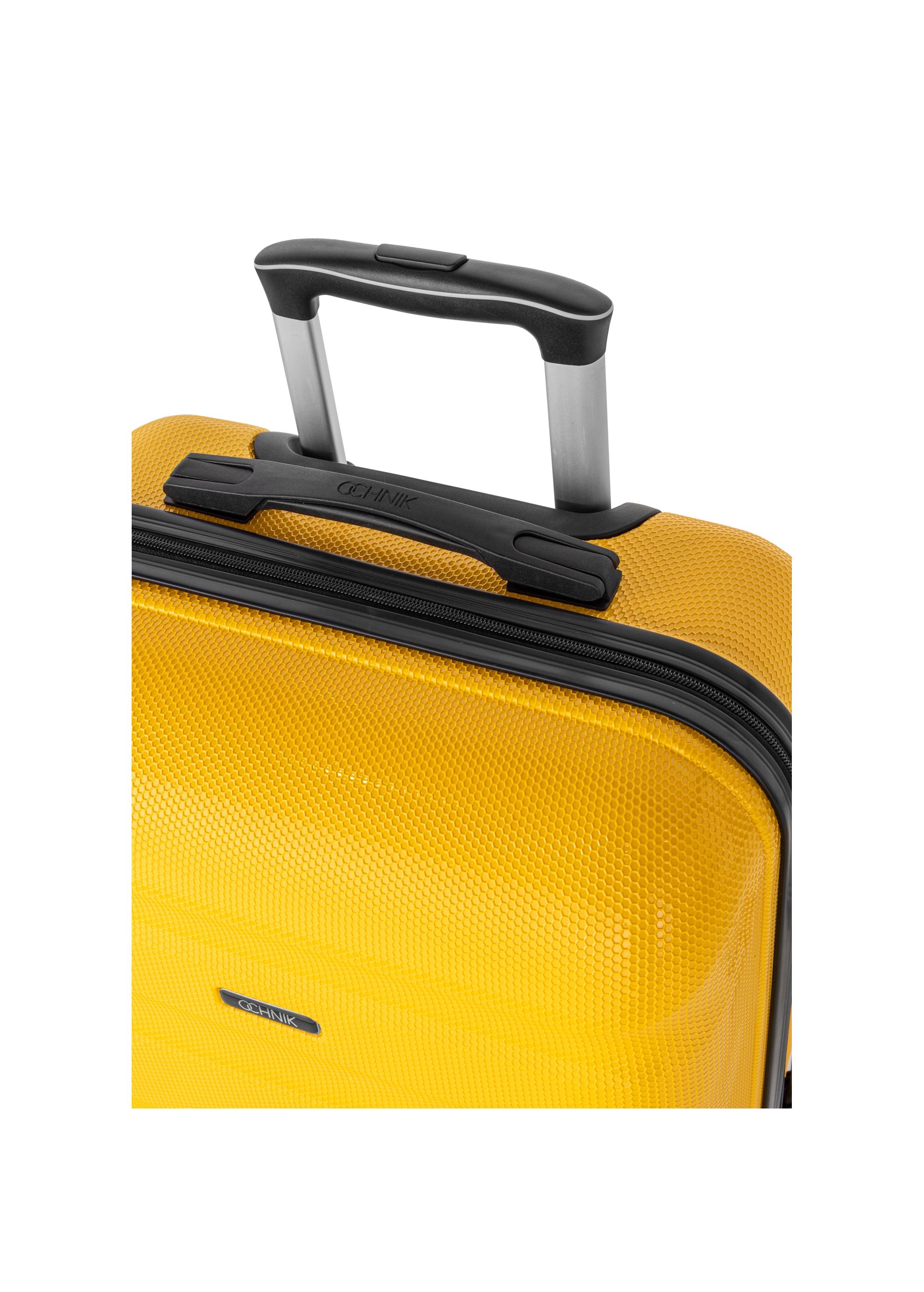 Small suitcase on wheels WALPC-0012-21-19(W25)-06