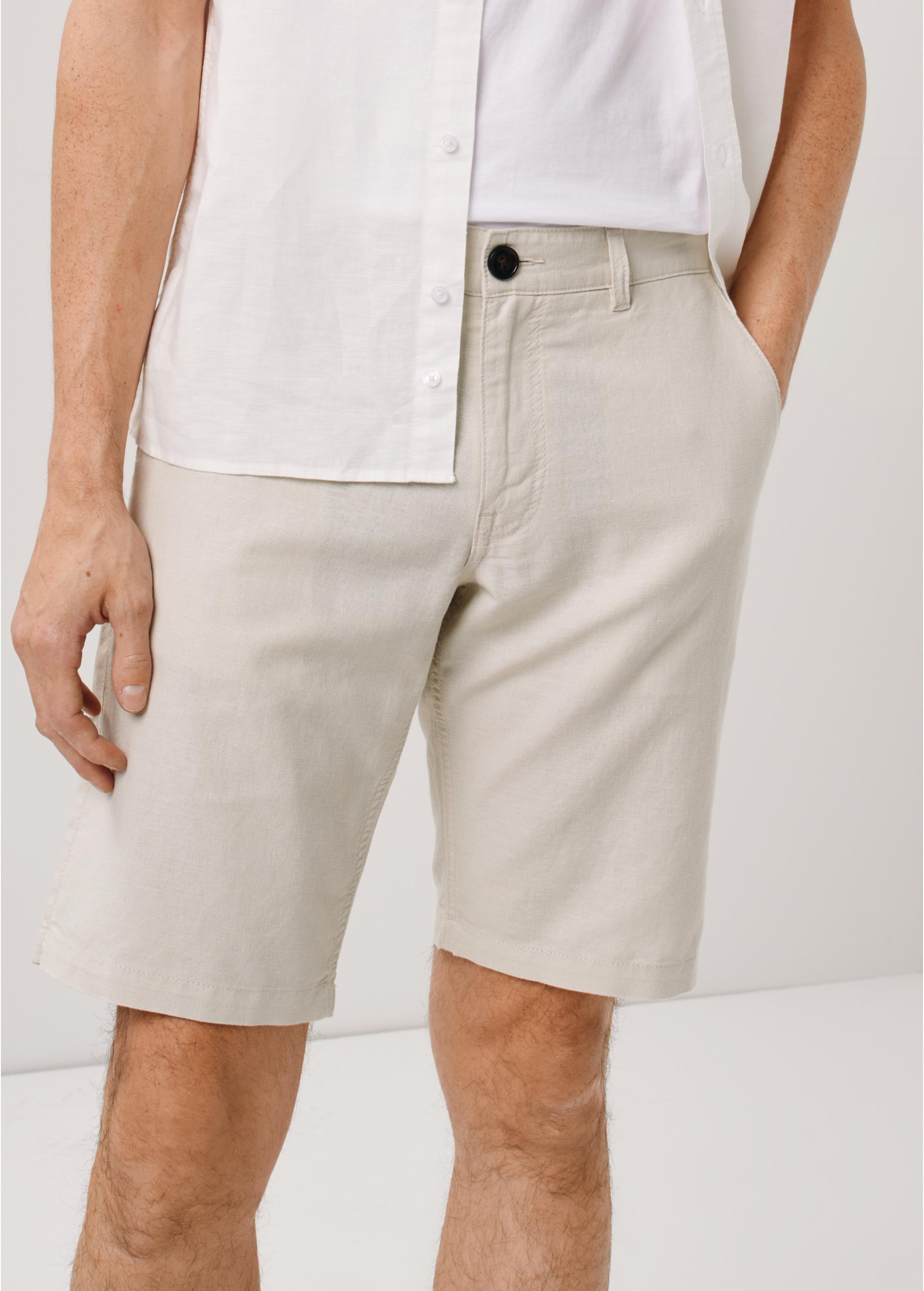 Beige linen shorts for men SZOMT-0030-81(W24)-02