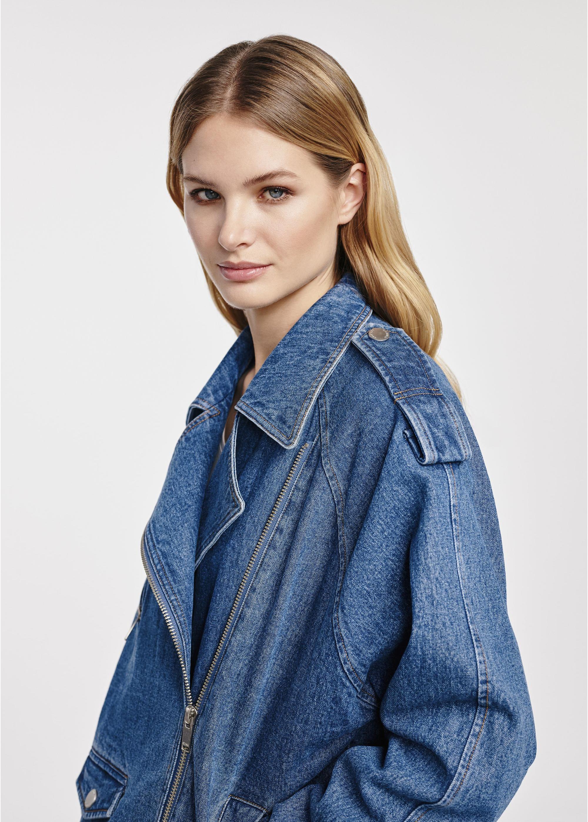 Oversized women's denim jacket KURDT-0568-69(W25)-05