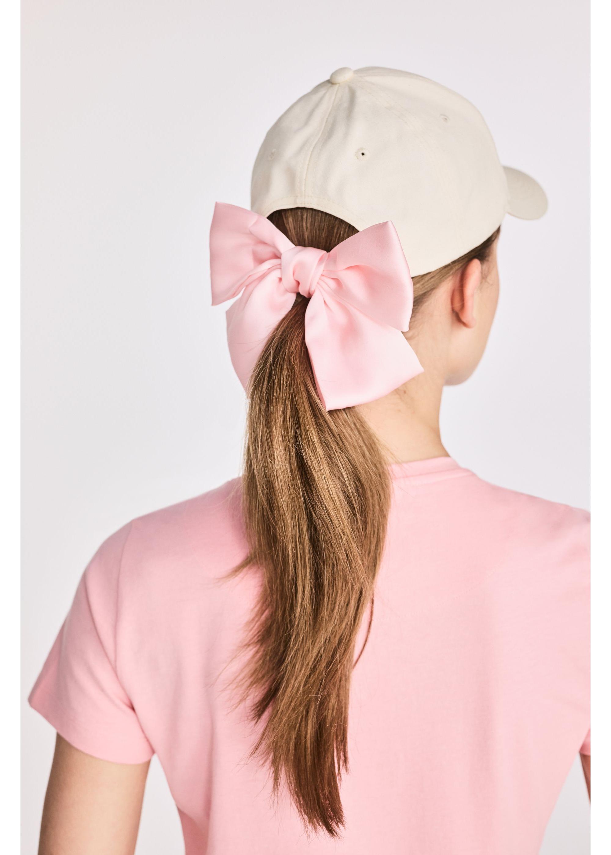 Cream cap with a visor and a bow CZALT-0016-12(W25)-01