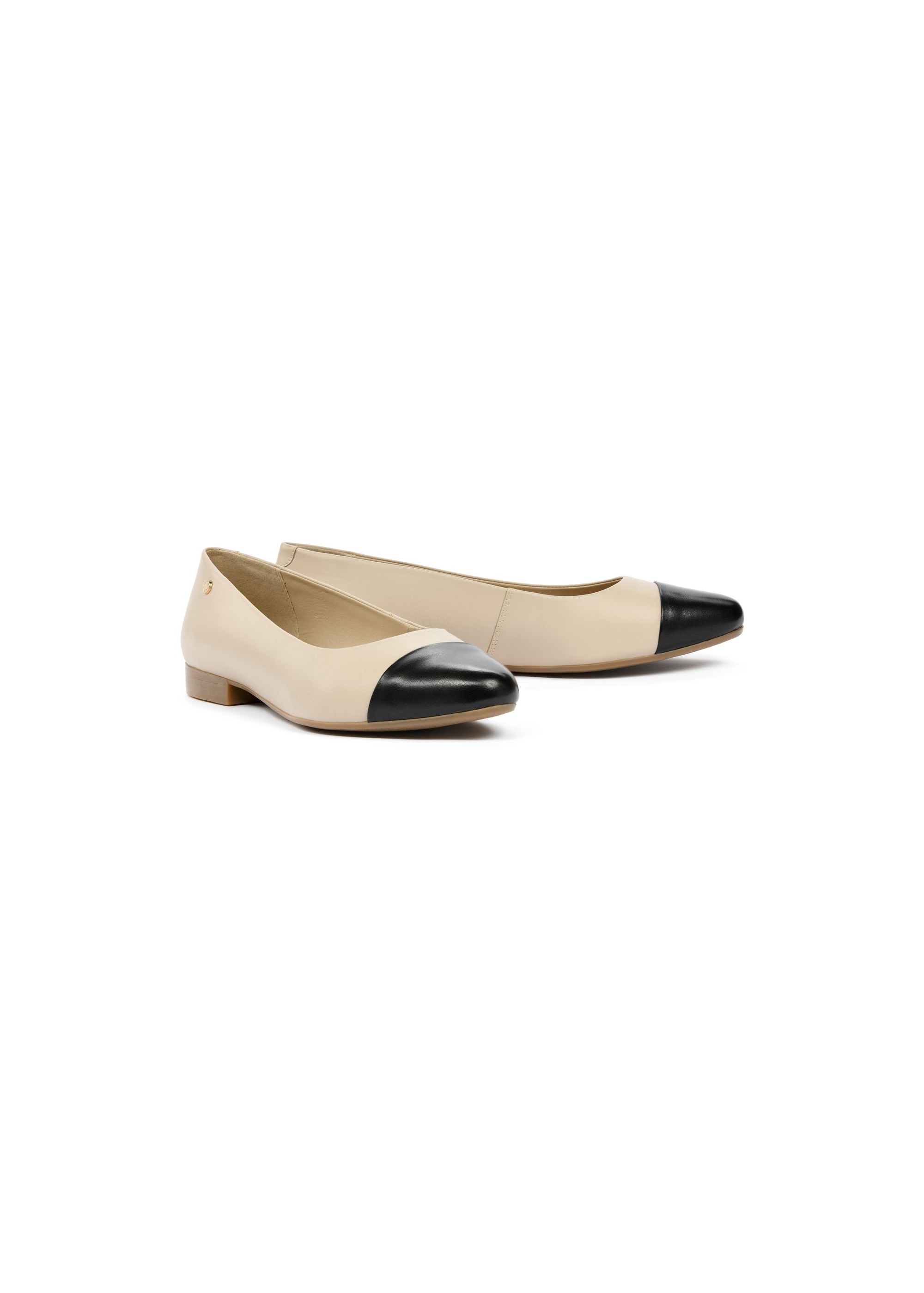 Leather beige and black ballerinas BUTYD-1050-81(W25)