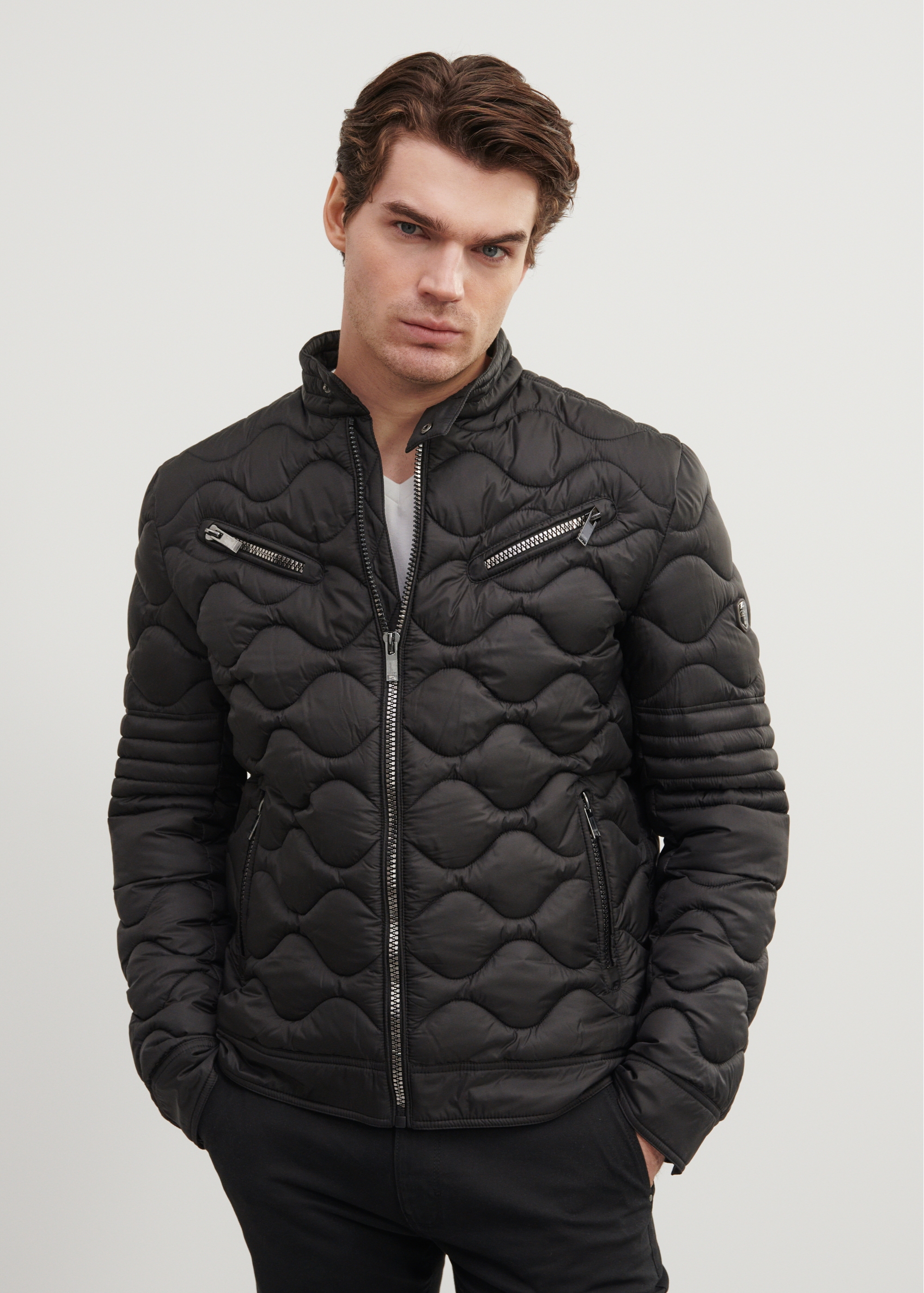 Men's quilted jacket with stand-up collar KURMT-0303-99(W23)-02