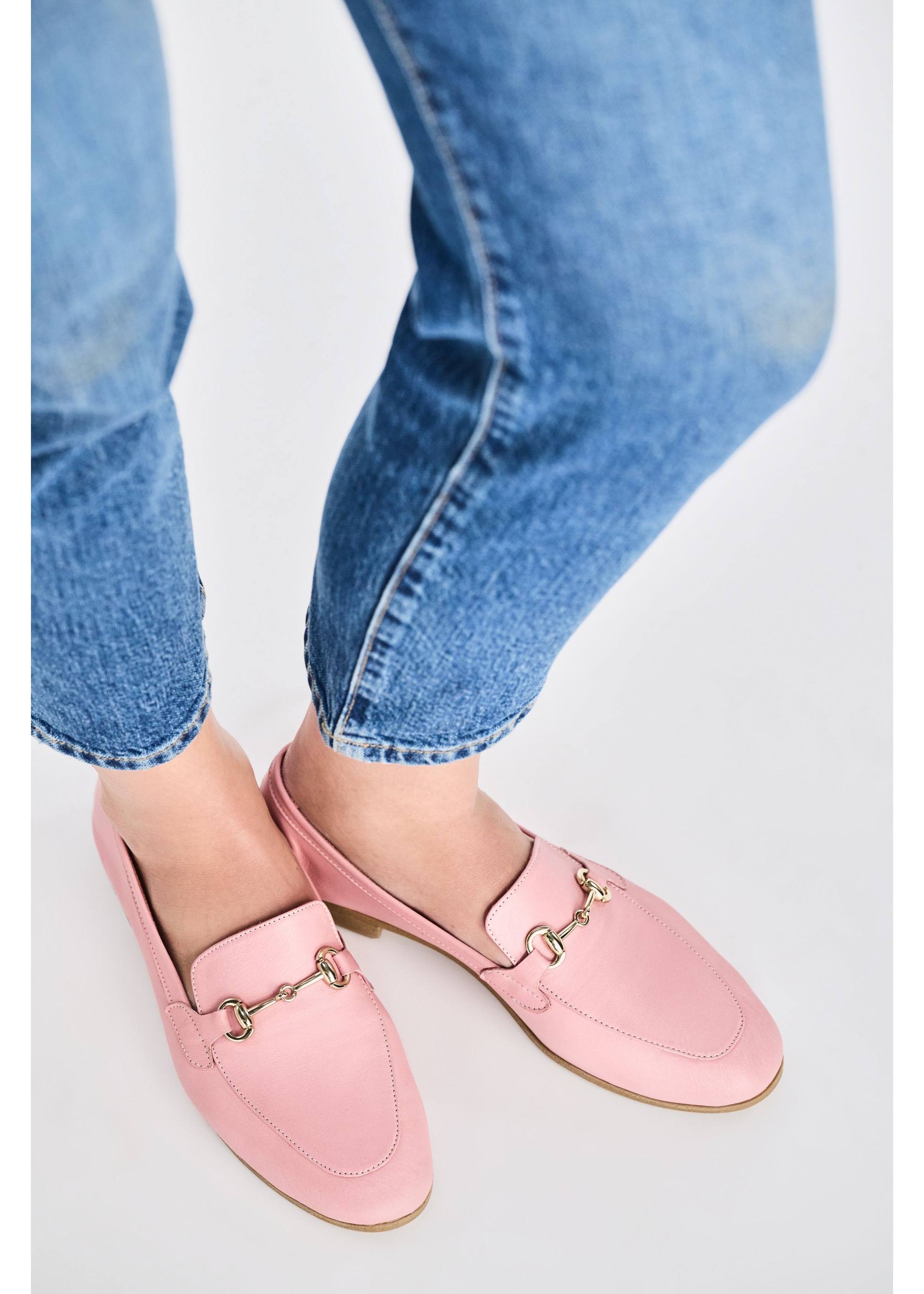 Leather pink women's moccasins with buckle BUTYD-0916-31(W25)