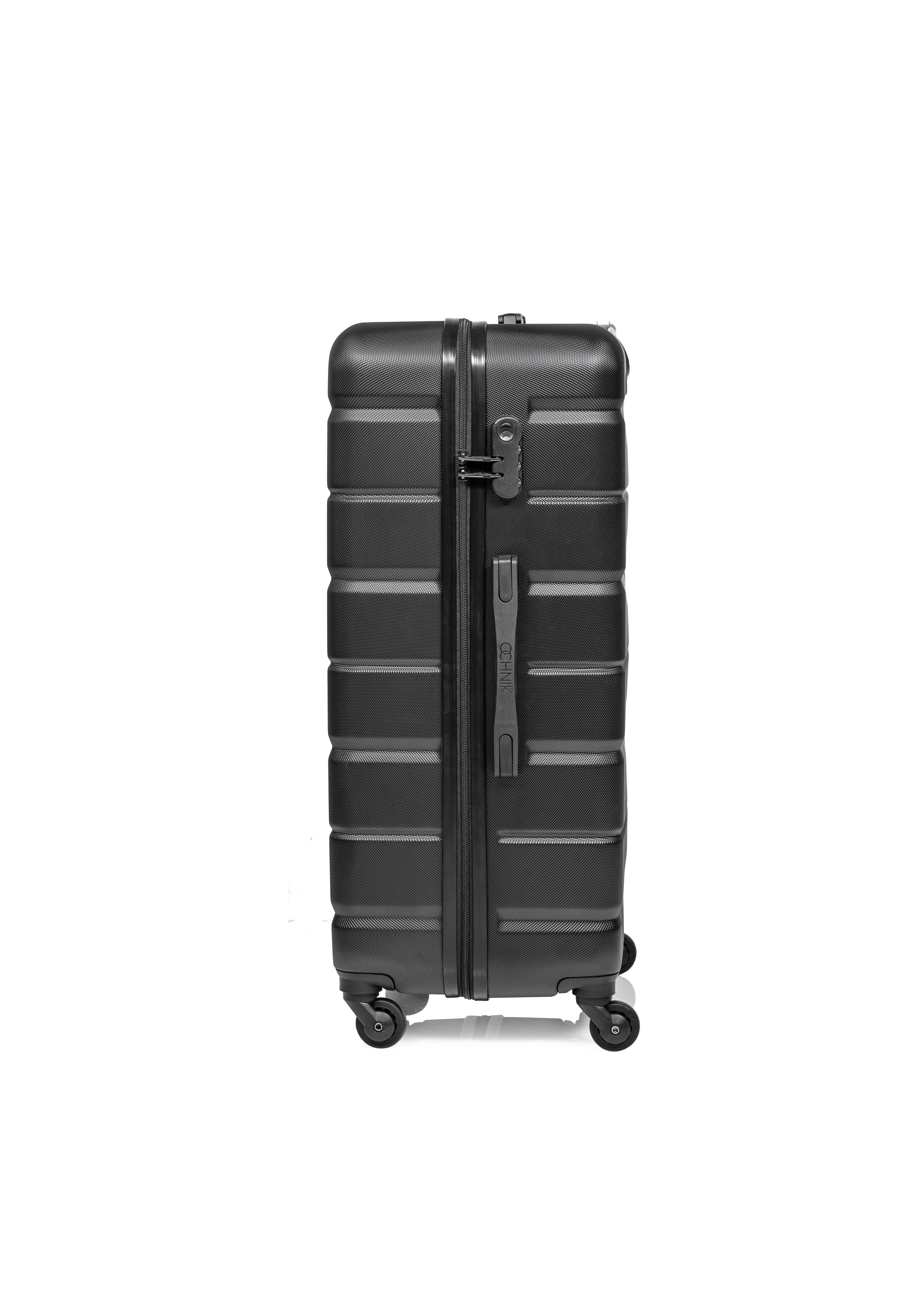 Large suitcase on wheels WALAB-0067-99-28(W24)-02